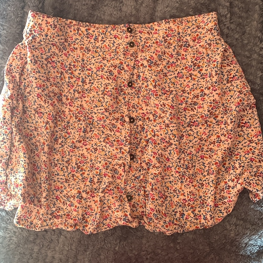 Cute skirt bundle! - Picture 4 of 4